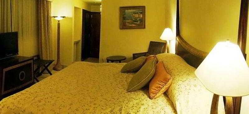 Toscana Inn Hotel Панама Сити Екстериор снимка